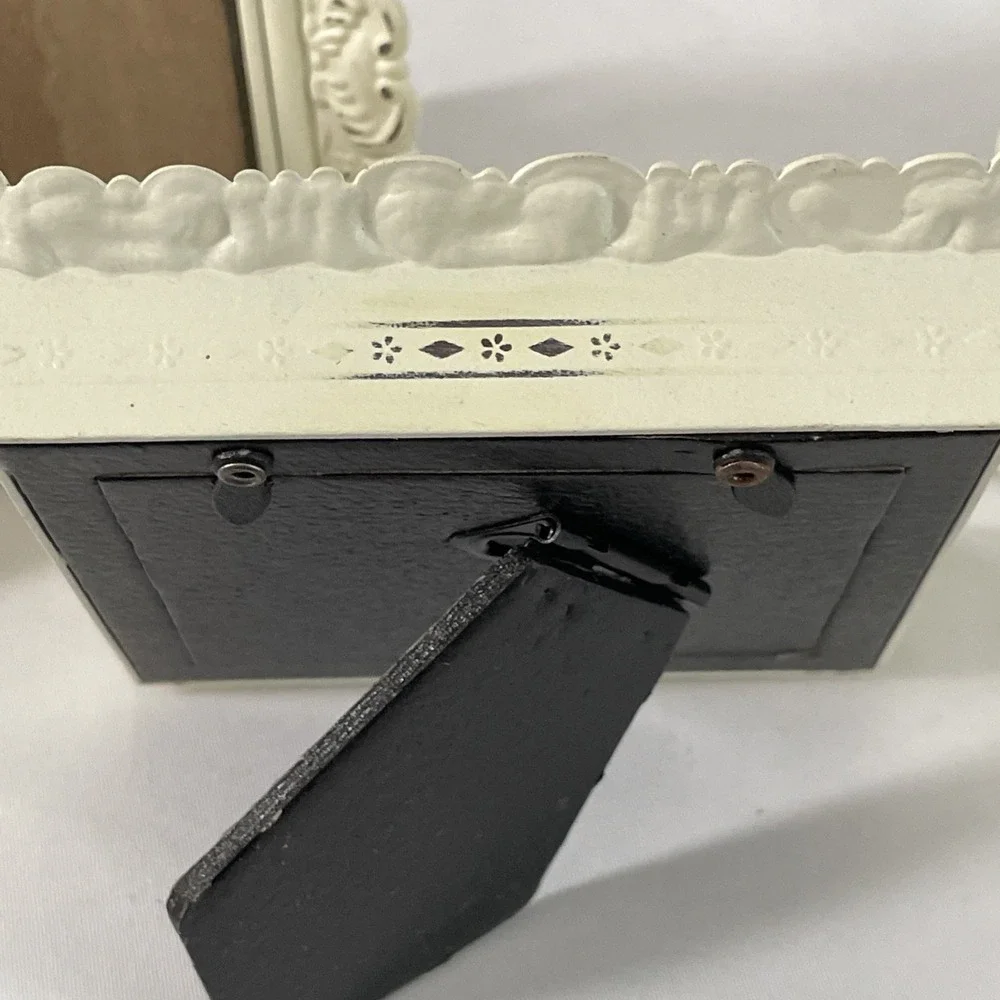 Vintage Style Cottagecore Small Picture Frames Lot Of 4 Antique White 4